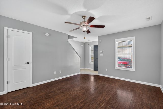 149 Glen Cannon Drive, Jacksonville, NC 28546