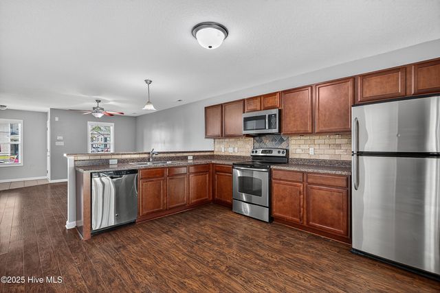 149 Glen Cannon Drive, Jacksonville, NC 28546