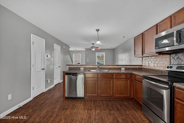 149 Glen Cannon Drive, Jacksonville, NC 28546