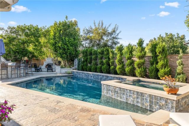 2 Pointe Circle, Ladera Ranch, CA 92694
