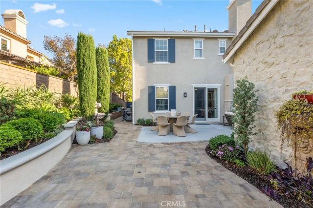 2 Pointe Circle, Ladera Ranch, CA 92694