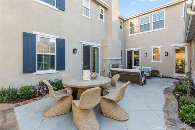 2 Pointe Circle, Ladera Ranch, CA 92694