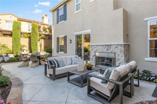 2 Pointe Circle, Ladera Ranch, CA 92694