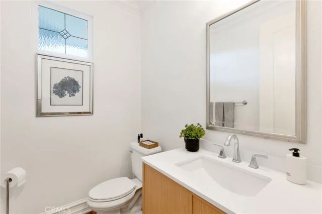 2 Pointe Circle, Ladera Ranch, CA 92694
