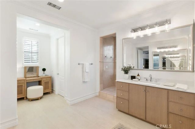 2 Pointe Circle, Ladera Ranch, CA 92694