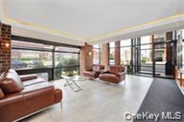 750 Broadway W 3M, Long Beach, NY 11561