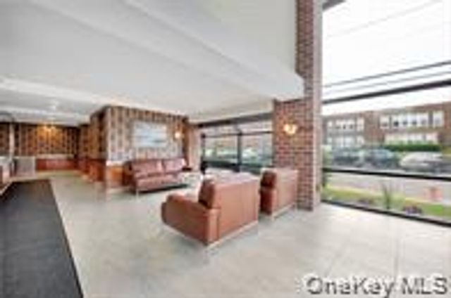 750 Broadway W 3M, Long Beach, NY 11561