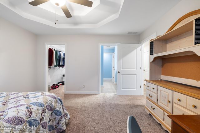 6713 Eagle Wood Dr, Louisville, KY 40272