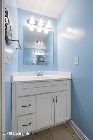 6713 Eagle Wood Dr, Louisville, KY 40272