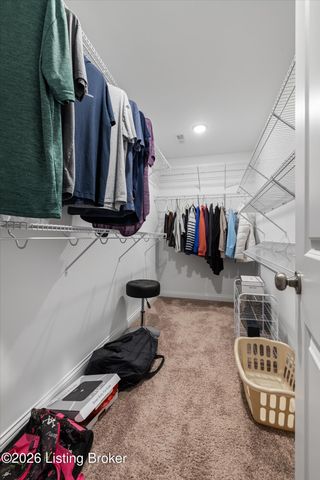 6713 Eagle Wood Dr, Louisville, KY 40272