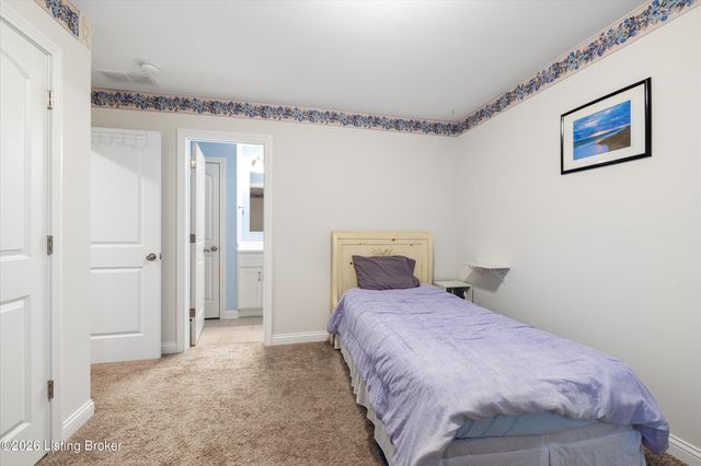 6713 Eagle Wood Dr, Louisville, KY 40272