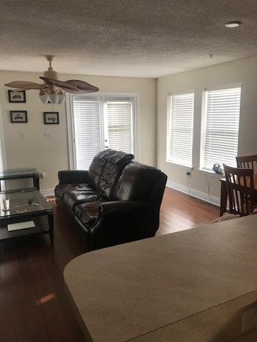 1409 W Highway 98, UNIT 103, Mary Esther, FL 32569