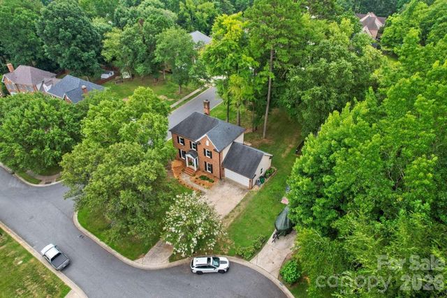 612 Grays Creek Lane, Charlotte, NC 28214