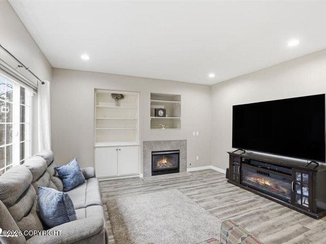 4243 Birch Run Drive, Anchorage, AK 99507