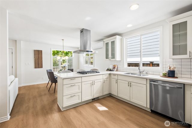 4521 S Findlay Street, Seattle, WA 98118