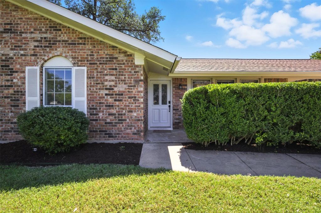 6923 Scenic Brook DR, Austin, TX 78736