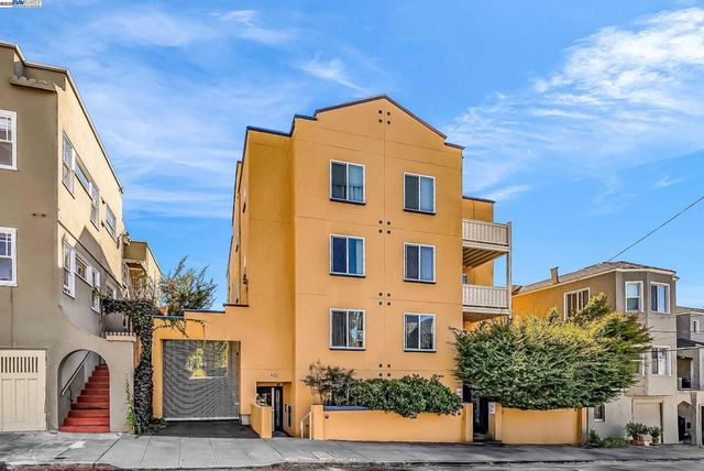 400 Wayne Ave 1, Oakland, CA 94606