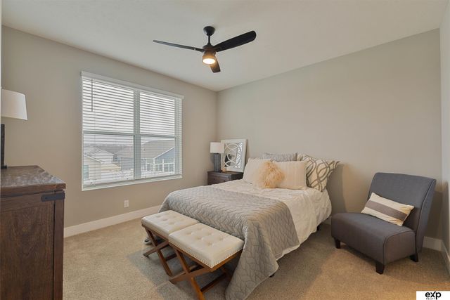 17515 Greenleaf Drive, Omaha, NE 68136