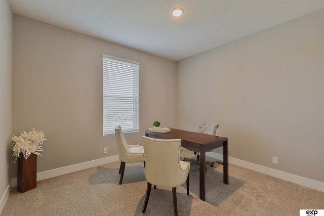 17515 Greenleaf Drive, Omaha, NE 68136