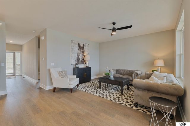 17515 Greenleaf Drive, Omaha, NE 68136