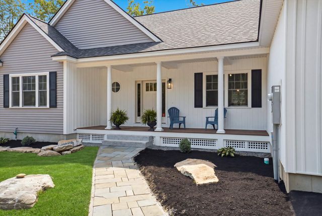 14 Prescott Heights Road, Hooksett, NH 03106