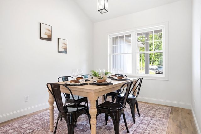 14 Prescott Heights Road, Hooksett, NH 03106