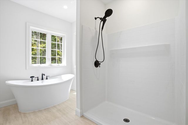 14 Prescott Heights Road, Hooksett, NH 03106