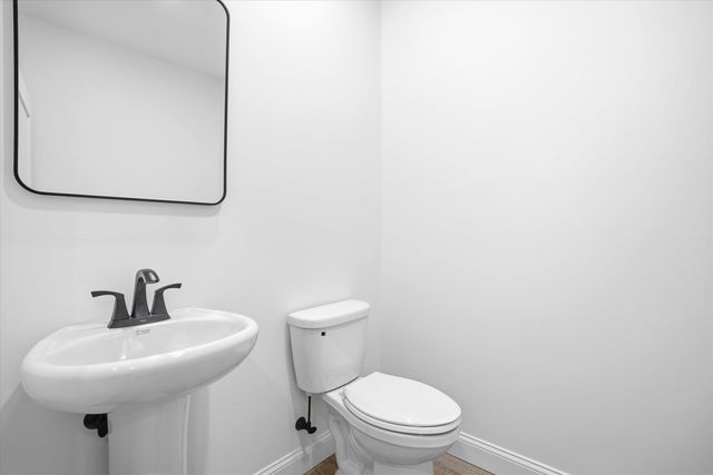 14 Prescott Heights Road, Hooksett, NH 03106