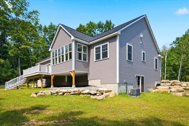 14 Prescott Heights Road, Hooksett, NH 03106