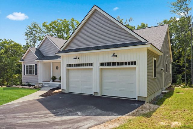 14 Prescott Heights Road, Hooksett, NH 03106