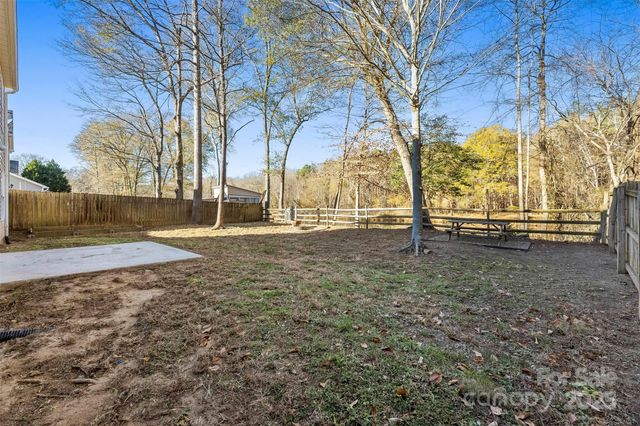 1102 Catawba Run Road, Lowell, NC 28098