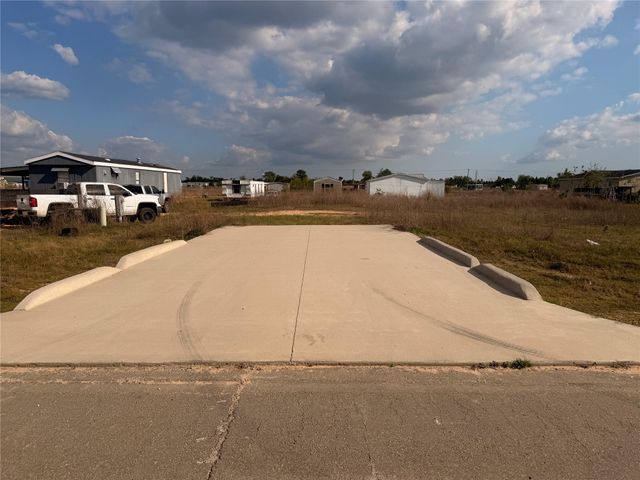 751 Road 57071, Cleveland, TX 77327