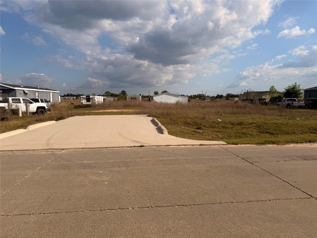 751 Road 57071, Cleveland, TX 77327