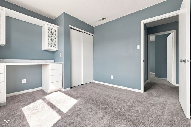 8605 Bluff Point Way, Camby, IN 46113