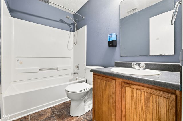 8605 Bluff Point Way, Camby, IN 46113