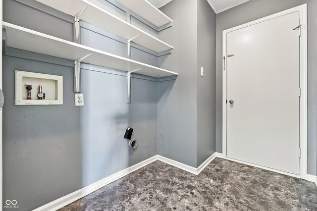 8605 Bluff Point Way, Camby, IN 46113