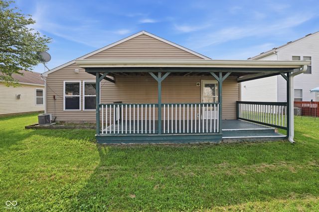 8605 Bluff Point Way, Camby, IN 46113