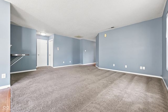 8605 Bluff Point Way, Camby, IN 46113