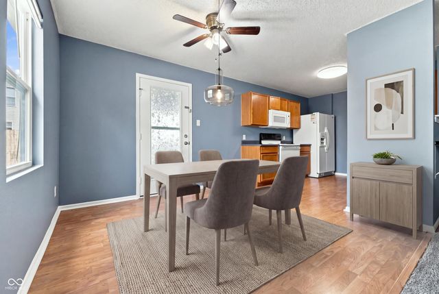 8605 Bluff Point Way, Camby, IN 46113