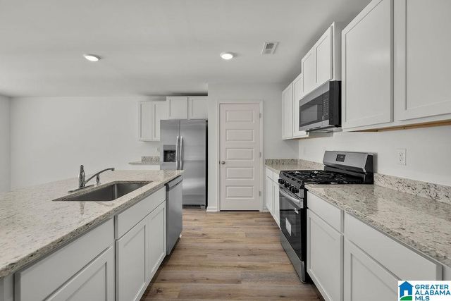 280 HALIFAX LANE, Chelsea, AL 35043