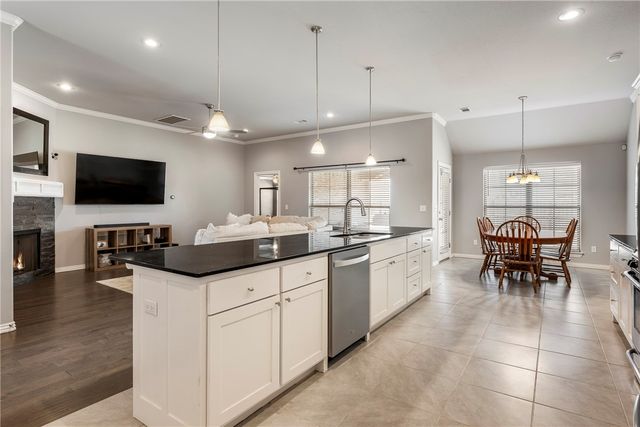 4004 SW Flintstone Way, Bentonville, AR 72713