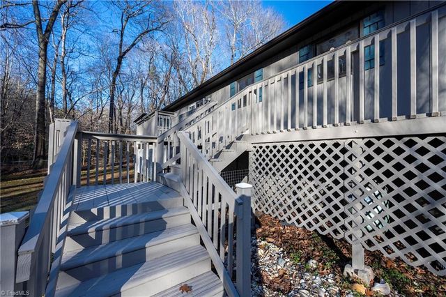 298 Apache Drive, Winston-salem, NC 27107