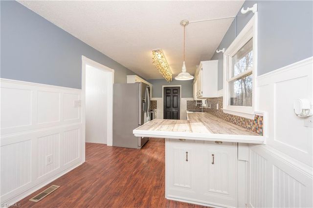 298 Apache Drive, Winston-salem, NC 27107