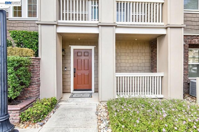 153 Gillette Pl 100, Livermore, CA 94550