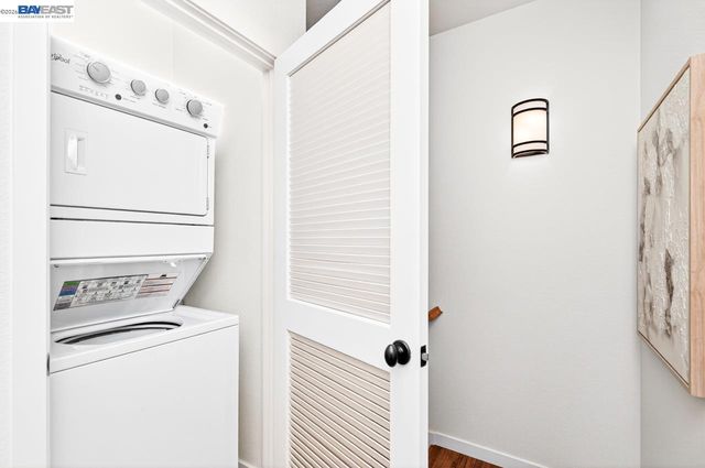 153 Gillette Pl 100, Livermore, CA 94550