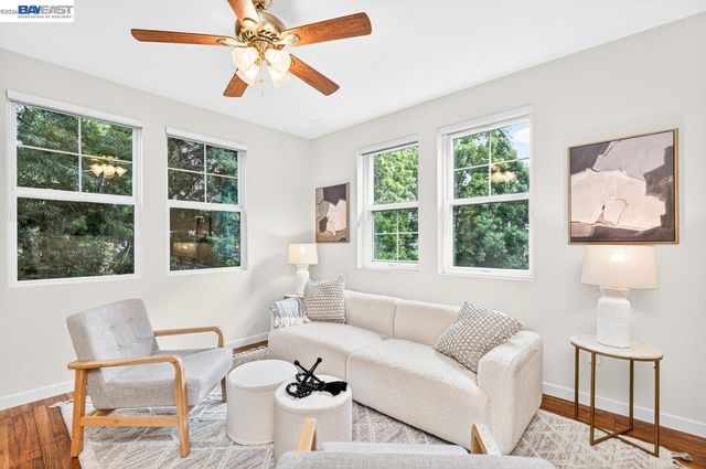 153 Gillette Pl 100, Livermore, CA 94550