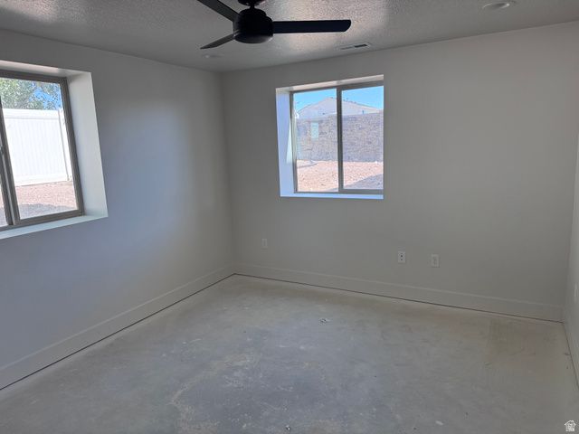 3031 W SOLACE ST, Syracuse, UT 84075