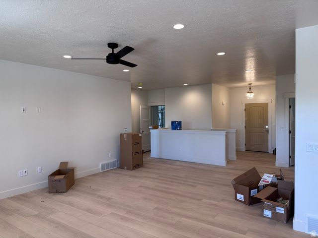 3031 W SOLACE ST, Syracuse, UT 84075