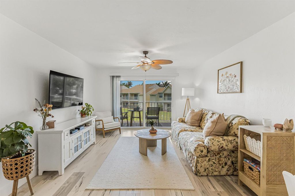 1850 Charlesmont Drive 119, Indialantic, FL 32903