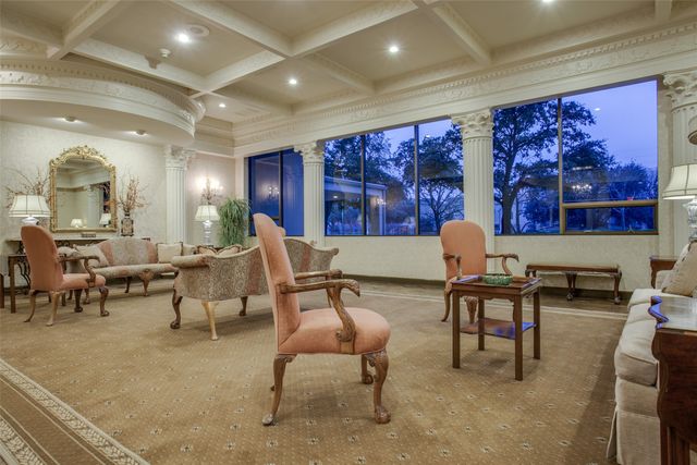 6335 W Northwest Highway 815, Dallas, TX 75225